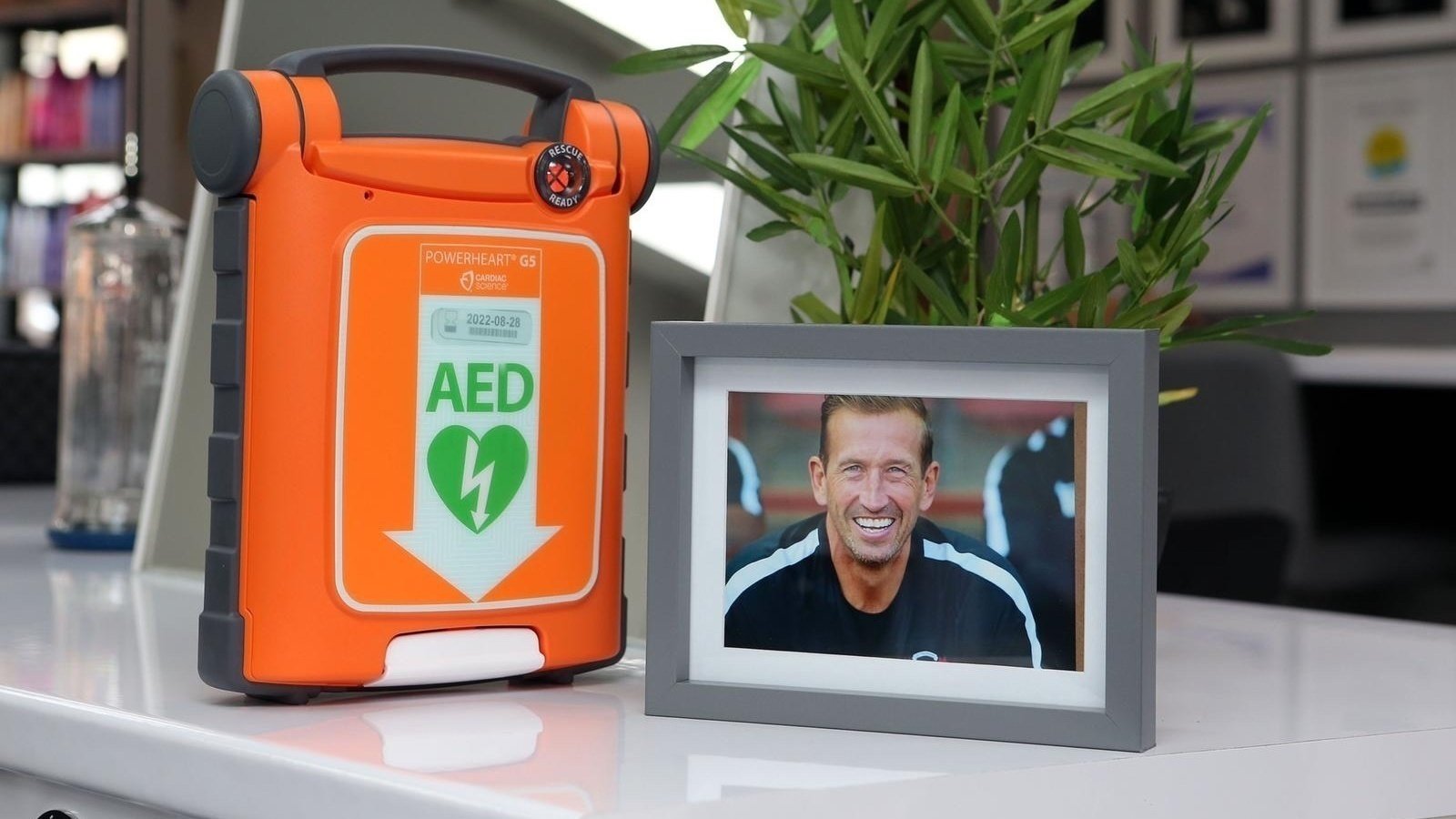 hookmfc's tweet card. Justin's Law - Defibrillators in all health and sports facilities in the UK.