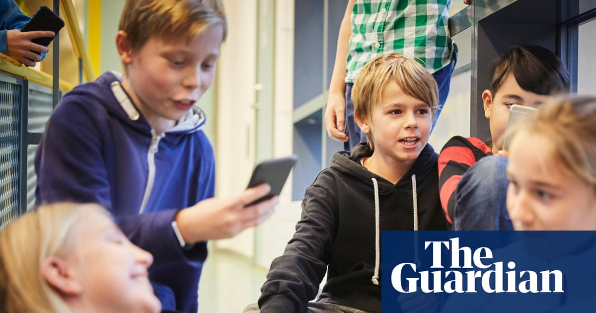 JeremyFarrar's tweet card. From autumn 2026 all schools and after-school clubs must collect and hold students’ phones until the end of the day