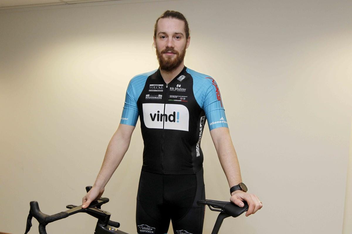 MatthiasSandra2's tweet card. Op 26 februari waagt Matthias Sandra zich aan Gent-Staden. Voor de 29-jarige gewezen mini- en cafévoetballer de eerste interclub uit zijn nog prille wielercarrière. In coronatijd ruilde de marinebi...