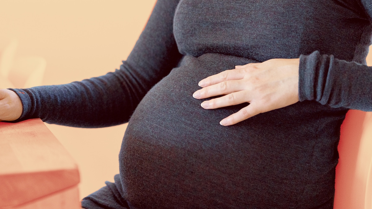 drnyheder's tweet card. For første gang giver ny undersøgelse et samlet billede af gravides sundhed og trivsel i Danmark.