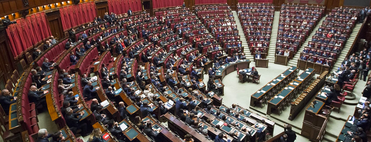 ConsNetcomm's tweet card. Secondo il Consorzio del Commercio Digitale, è a rischio l’attrattività dell’Italia e la capacità competitiva delle PMI del nostro Paese.