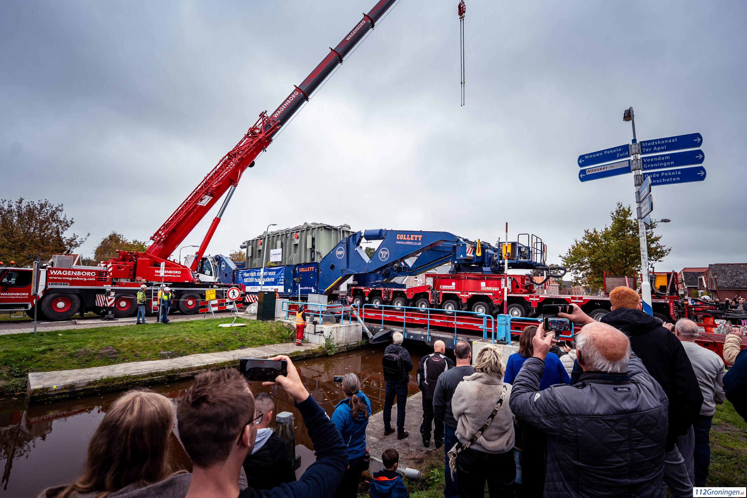 112groningennl's tweet card. Veendam – Zondagmorgen om 08:00 uur is het indrukwekkende megatransport van TenneT-transformatoren van start gegaan. In de komende zes zondagen worden de en ...