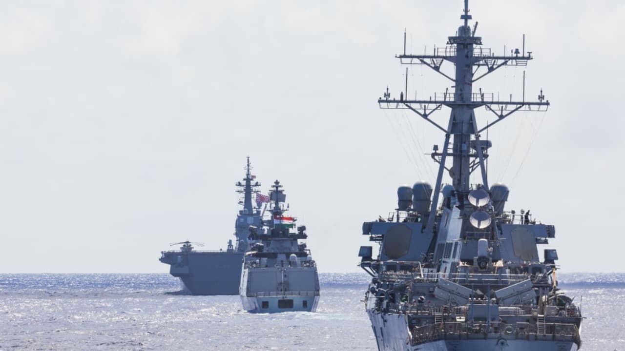 AsianetNewsBN's tweet card. Indian Navy: বিপক্ষ রাডারের নজরদারি ফাঁকি দিতে সক্ষম স্টেলথ্‌ ফ্রিগেট তথা এই বিশেষ ধরনের রণতরী নির্মাণের ক্ষেত্রে ইতিমধ্যেই সাফল্য পেয়েছে মাঝেগাঁও ডক ইয়ার্ড। এবার তাদেরই কাঁধে এনজিডি নির্মাণের...