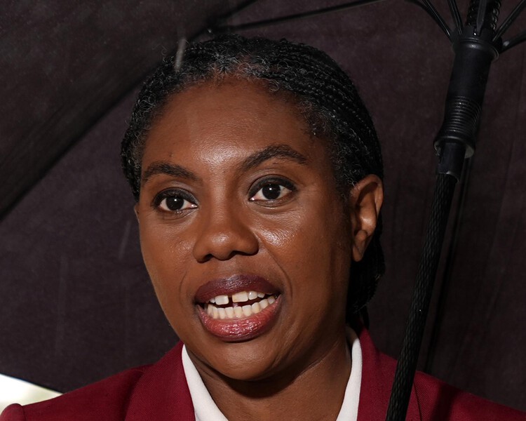 avandyc's tweet card. Labour and Lib Dems ask Tory leader to clarify details of alleged offer after former admissions staff dispute account