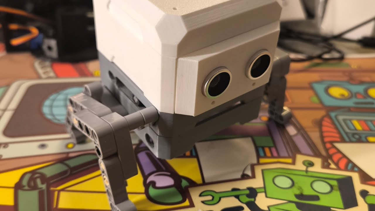 robotsblog's tweet card. HP Robots Otto - Invent Expansion Kit - Timelapse Build of "Crawler"...