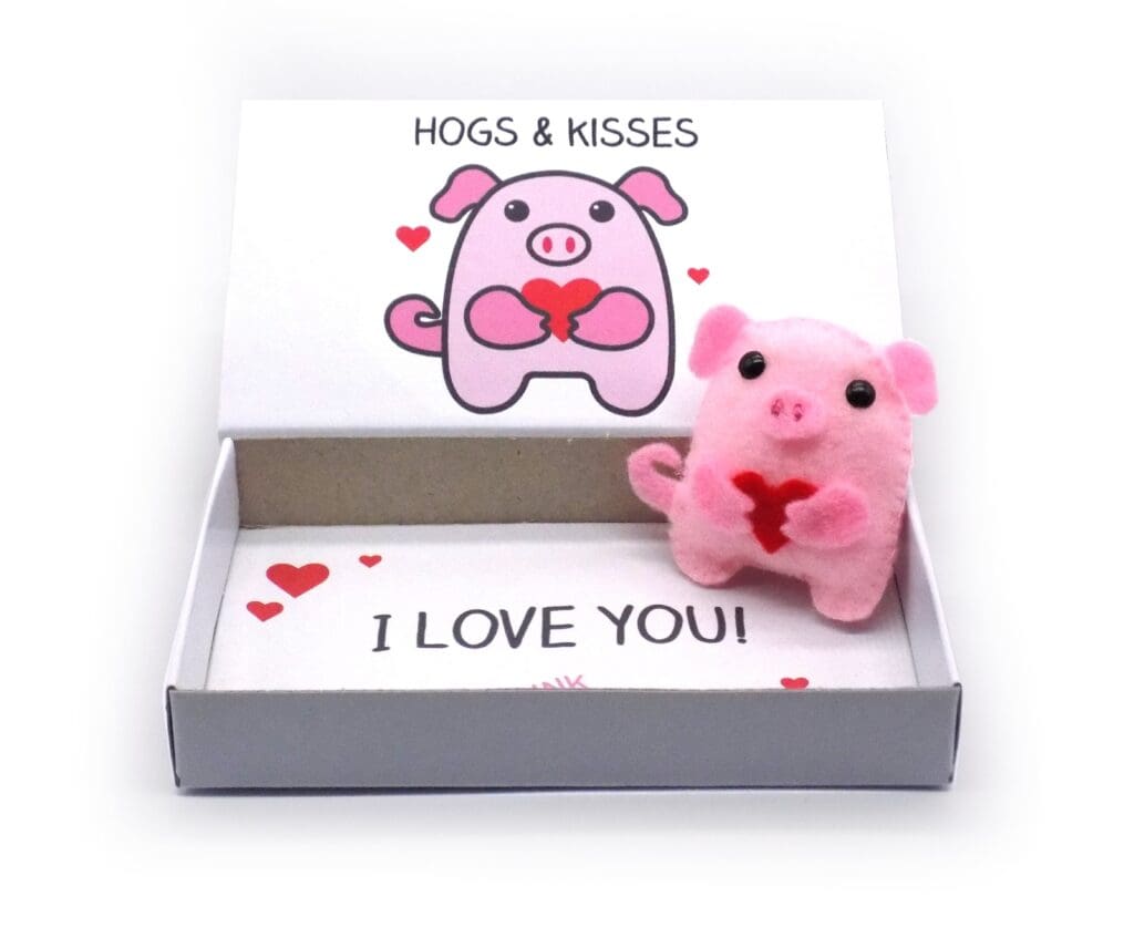 ScrollOnDesign's tweet card. A cute, funny Valentine's gift perfect for animal lovers and pig lovers. A handmade pig magnet in a matchbox. This makes a lovely letterbox gift - popped straight though the letterbox to the recipi...