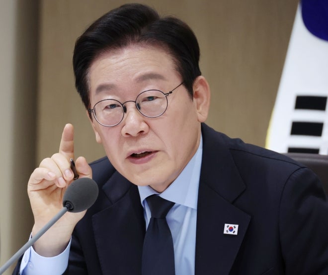 slipwalkerr's tweet card. 미 일간지 워싱턴포스트(WP)가 한국 정부·여당이 추진하는 혐오 표현 처벌 법안을 “전체주의”에 빗대어 비판했다. WP는 14일(현지시간) ‘한국이 미국에 보내는 표현의 자유 관련 경고’라는 제목의 사설을 통해 “민