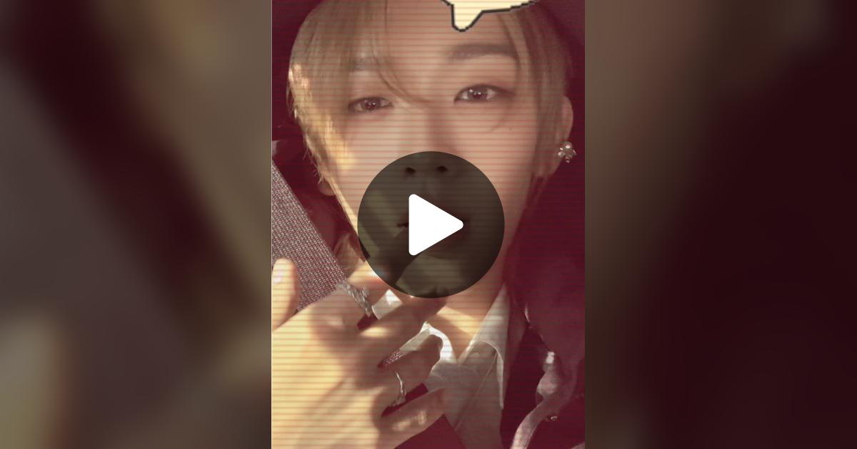 AHOF_official's tweet card. 좋아요 44개, 댓글 12개가 있습니다. "不是你我就不要"