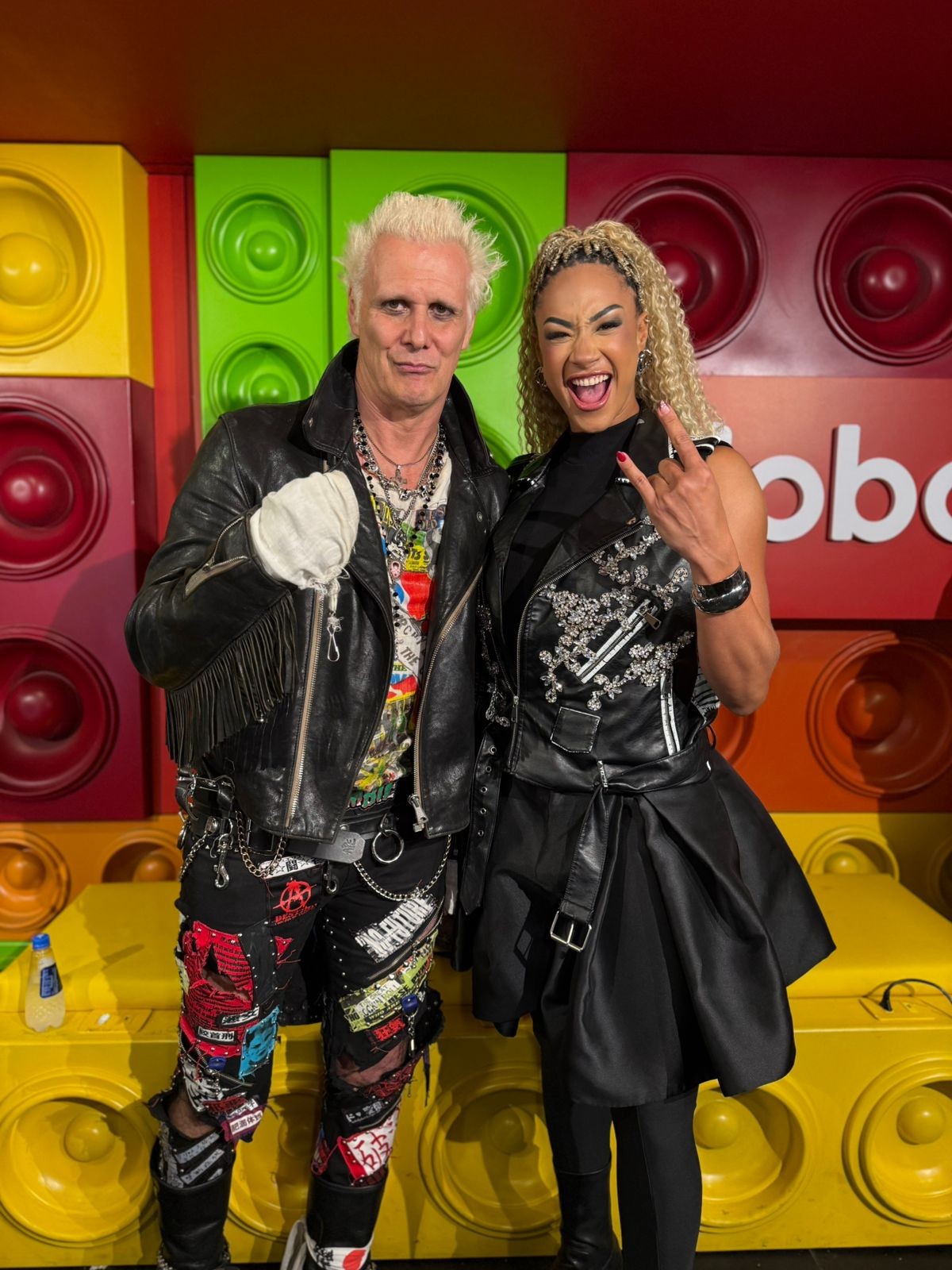 dailyalinep's tweet card. Neste domingo (7), no segundo dia de festival, o artista conversou com a repórter especial do gshow