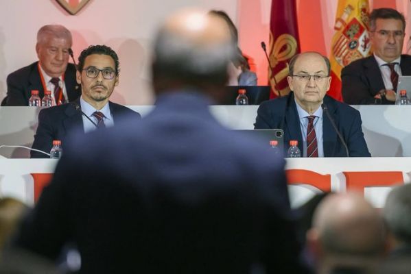 VMScom's tweet card. La venta del Sevilla FC sigue con paso firme, esperándose que haya luz verde al ... Leer mas