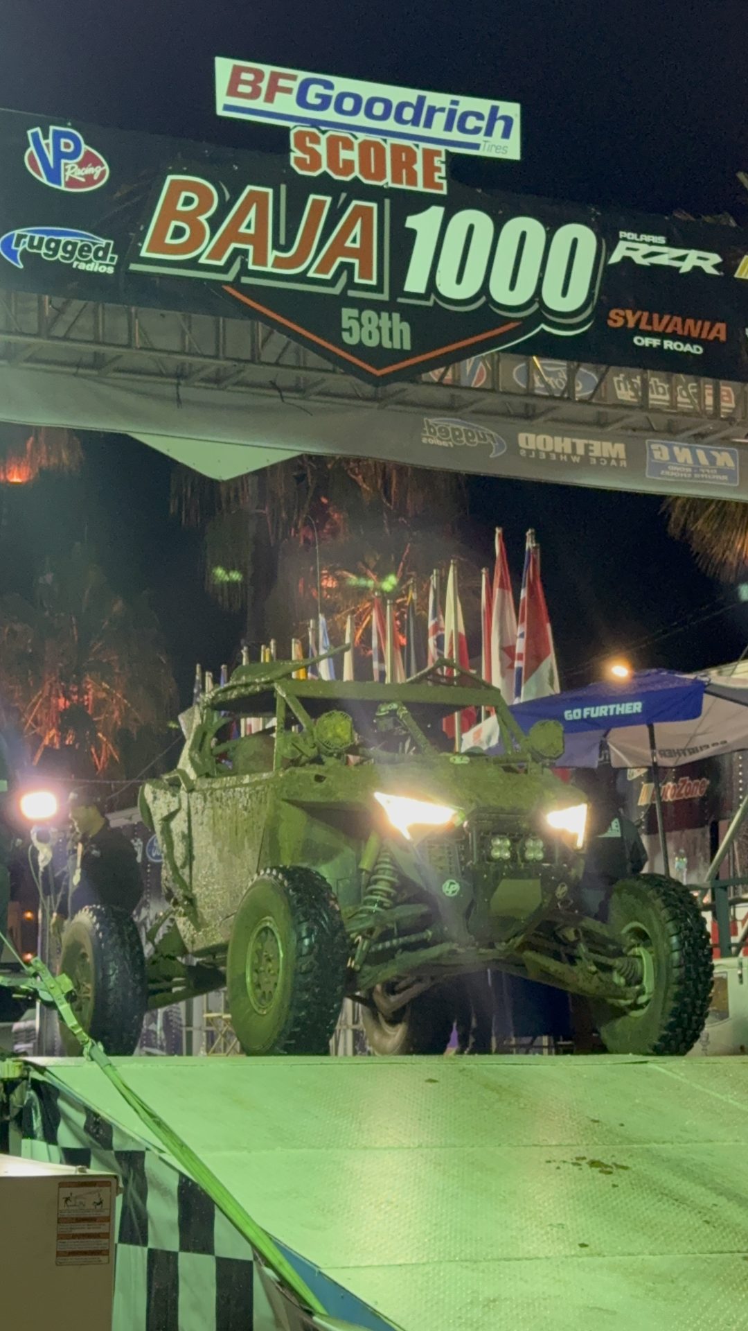 MotormaniaMex's tweet card. Polaris vuelve a dominar la Baja 1000 con sus RZR en una de las carreras más extremas del mundo. Así se vivieron las 1,600 km de adrenalina.