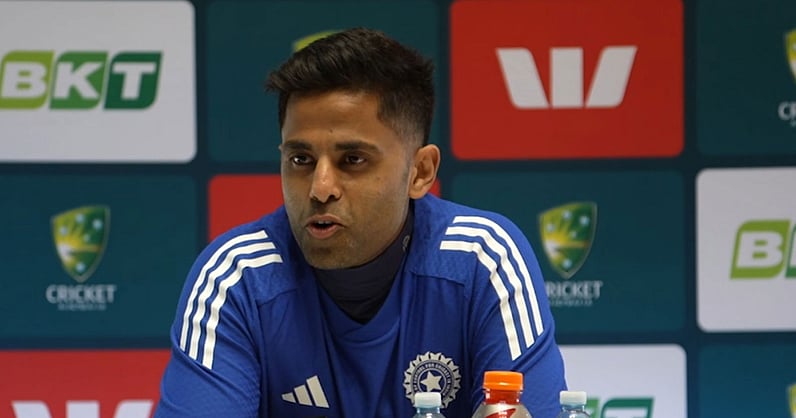 KannadaPrabha's tweet card. ಭಾರತದ ಟಿ20ಐ ನಾಯಕ ಸೂರ್ಯಕುಮಾರ್ ಯಾದವ್ ಏಷ್ಯಾ ಕಪ್ 2025ರ ವಿಜಯದತ್ತ ತಂಡವನ್ನು ಮುನ್ನಡೆಸಿದರು. ಆದರೆ, ಅವರ ಫಾರ್ಮ್ ಅಷ್ಟೇನು ಉತ್ತಮವಾಗಿರಲಿಲ್ಲ. '360-ಡಿಗ್ರಿ' ಬ್ಯಾಟರ್ ಸದ್ಯ ಭಾರತದ ಟಿ2