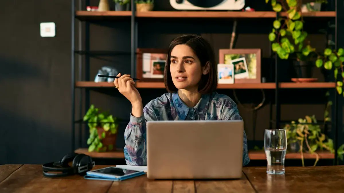 mashable's tweet card. Don't get mad — get even.