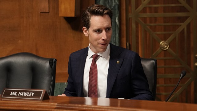 weirdGameDev's tweet card. Sen. Josh Hawley (R-Mo.) on Wednesday announced that he will introduce legislation banning “manipulative” online game features he says can push children to become addicted to technology…