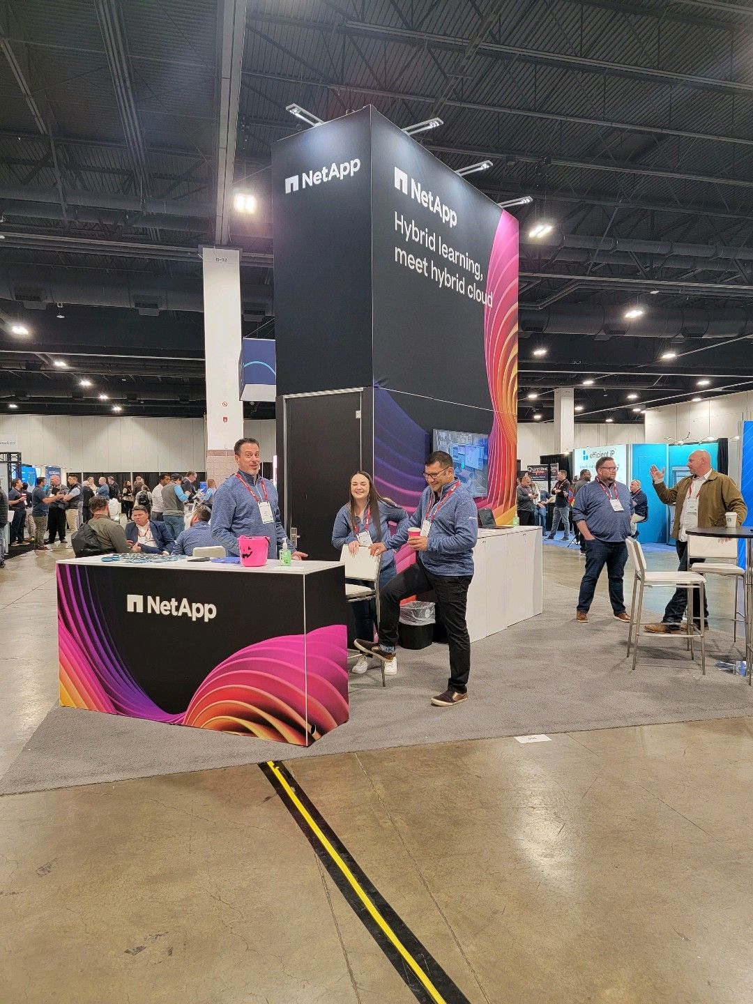 davefranko's tweet card. Last booth day for Educause #edu22 . Stop by and see us at #netapp booth 555.