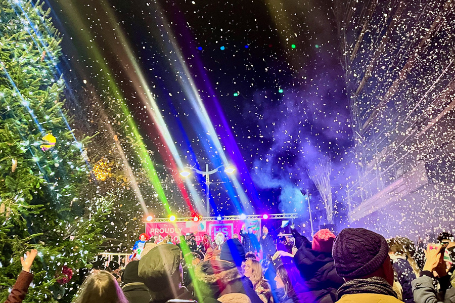 SouthseaVibes's tweet card. Portsmouth Christmas Lights 2025 | Palmerston Road, Southsea