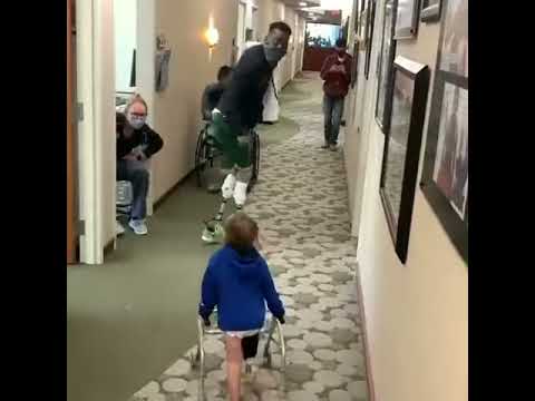 CercleHanditec's tweet card. Magnifique rencontre et moment de partage entre un champion paralym...