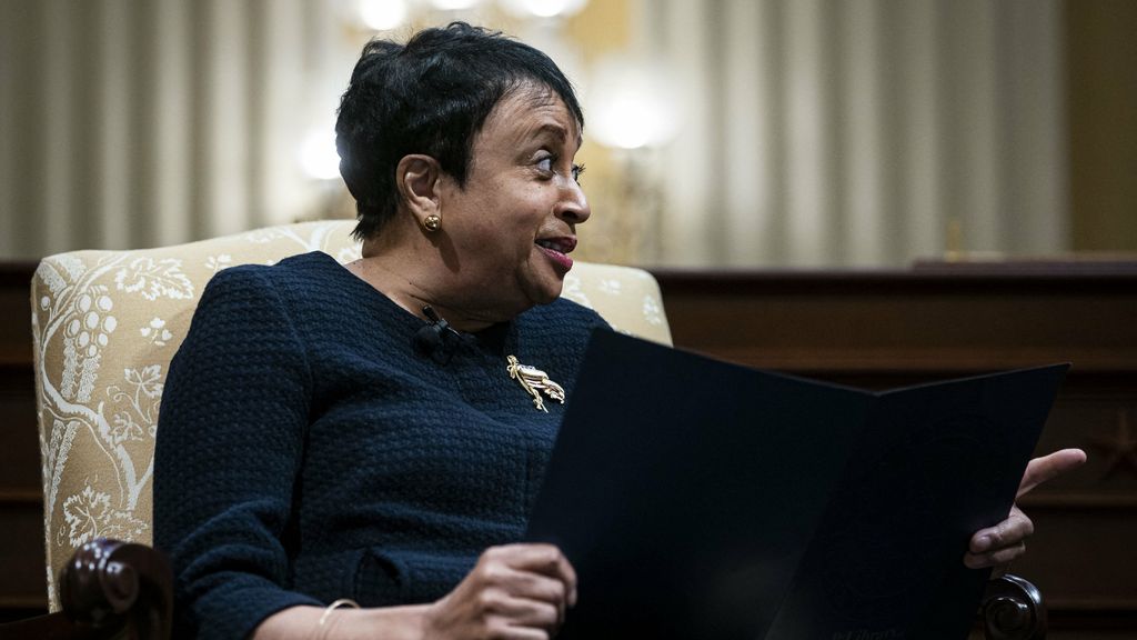 HHmatthijs's tweet card. De regering-Trump probeert op alle mogelijke manieren een streep te zetten door het diversiteitsbeleid binnen instellingen.