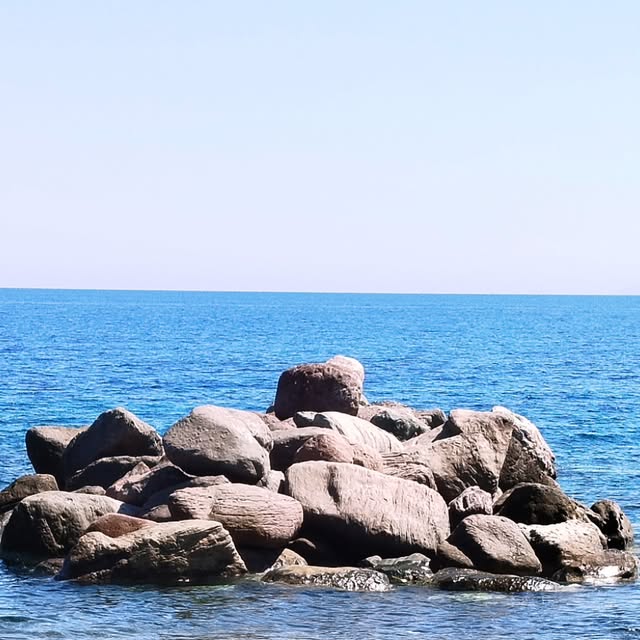 artdem83's tweet card. Artemis Giote 🌹 (@artemisgiote) • Instagram photos and videos