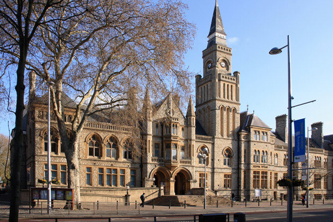 _EalingNews's tweet card. Ealing Council is to close Ealing Town Hall from early October and move its council meetings, Mayor's office and public areas to nearby Perceval House. The announcement comes following a recent...