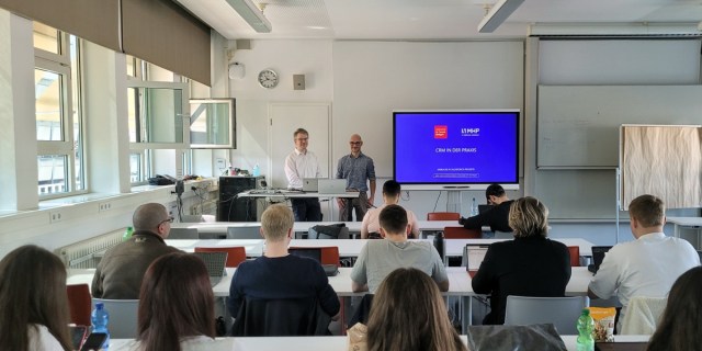 Inno_Trends's tweet card. Artikel auf LinkedIn, X/Twitter, Facebook … gerne liken / teilen! Am Dienstag, den 28. April 2025, hielten Jörn Flath und Patrick Kraski von der MHP Management- und IT-Beratung GmbH (Porsche-…