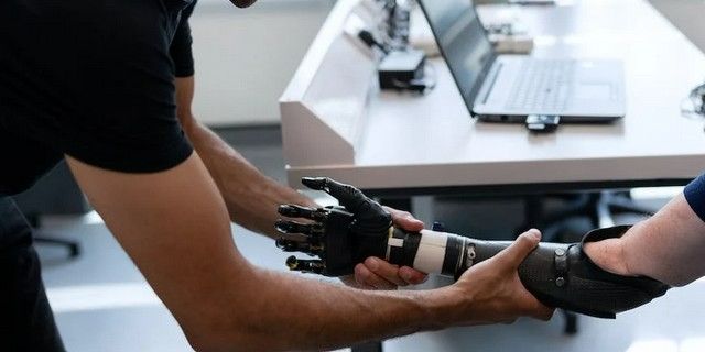 WebExpertCompta's tweet card. Dans le contexte de la révolution numérique, le Conseil d'orientation pour l'emploi (COE) préconise certaines compétences pour répondre aux besoins de l’emploi.