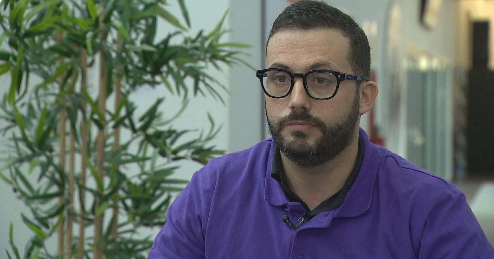 SPAVC_pt's tweet card. Um Acidente Vascular Cerebral aos 24 anos revirou a vida de Frederico Augusto. Casou a 30 de março de 2015. Da manhã do dia seguinte, só se lembra de acordar no hospital. Esteve seis meses internado,...