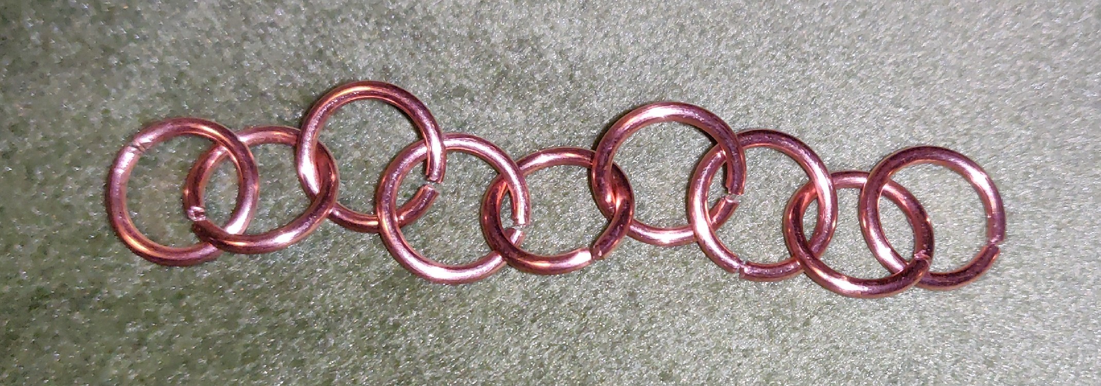 PartFusion's tweet card. Attached: 1 image #Makevember 30: Used some solid copper wire to make a simple chain.