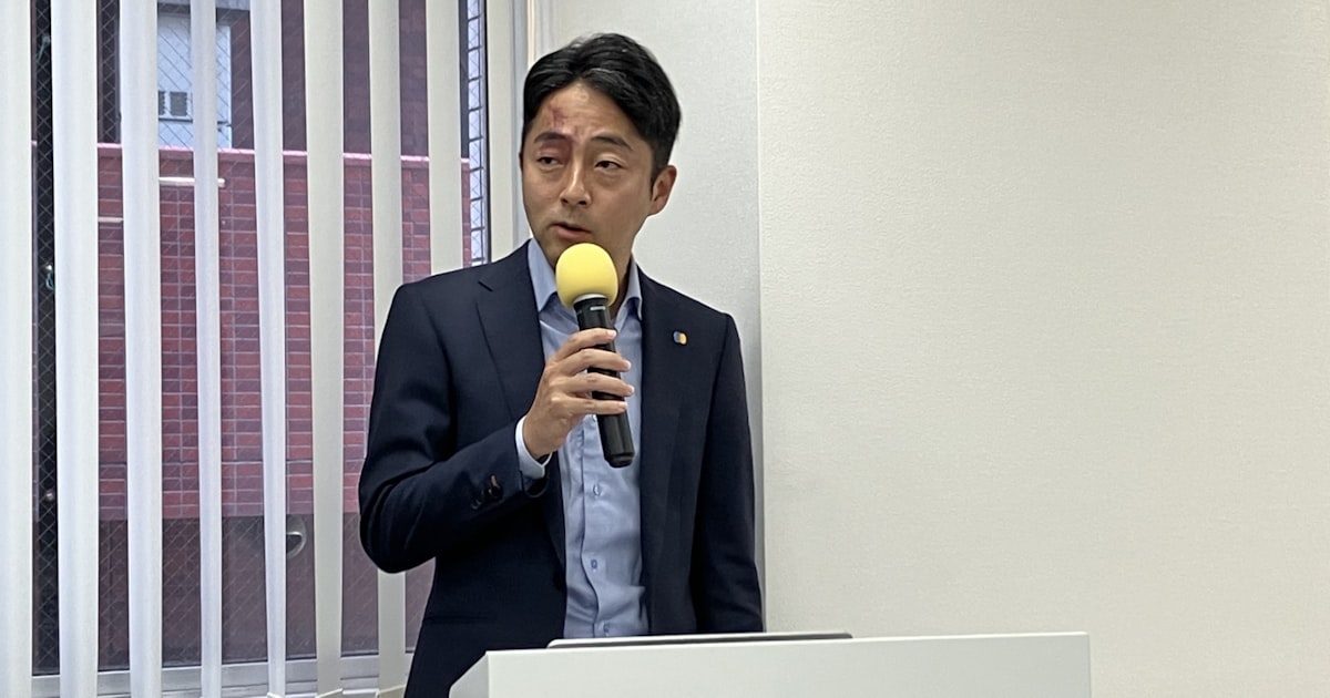 akiroom's tweet card. 人工知能（AI）を使った問い合わせ対応サービスのHelpfeel（ヘルプフィール、京都市）は27日、第三者割当増資で26億円を調達したと発表した。調達した資金で新サービス開発のためにエンジニアを採用し、営業人材を拡充する。M&A（合併・買収）も検討する。増資はベンチャーキャピタル（VC）のグローバル・ブレイン、SMBCベンチャーキャピタル・マネジメント、JPインベストメントが引き受けた