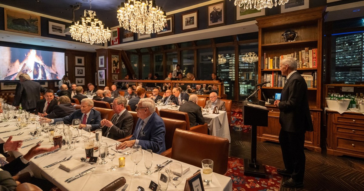 EventSourceCA's tweet card. Discover 20 Toronto restaurant venues perfect for hosting holiday parties.