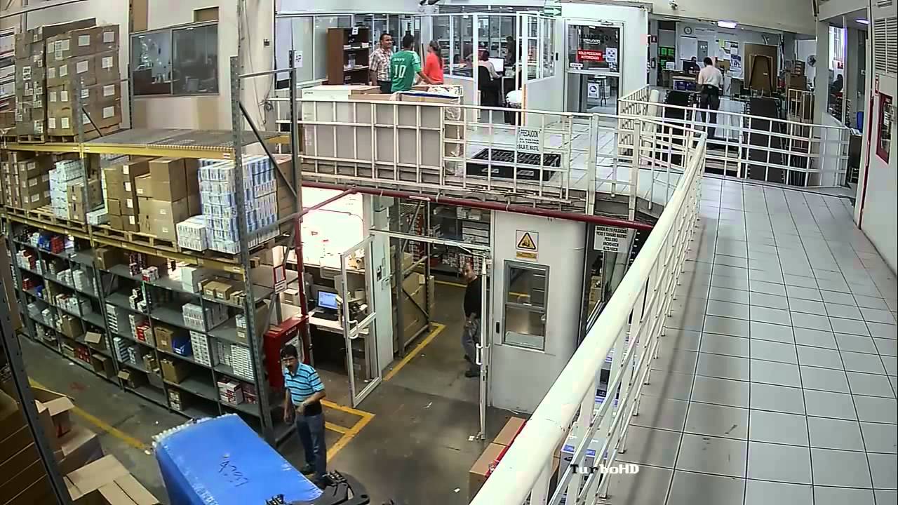 ControltecMX's tweet card. Cámara EPCOM TurboHD 720p en Almacén