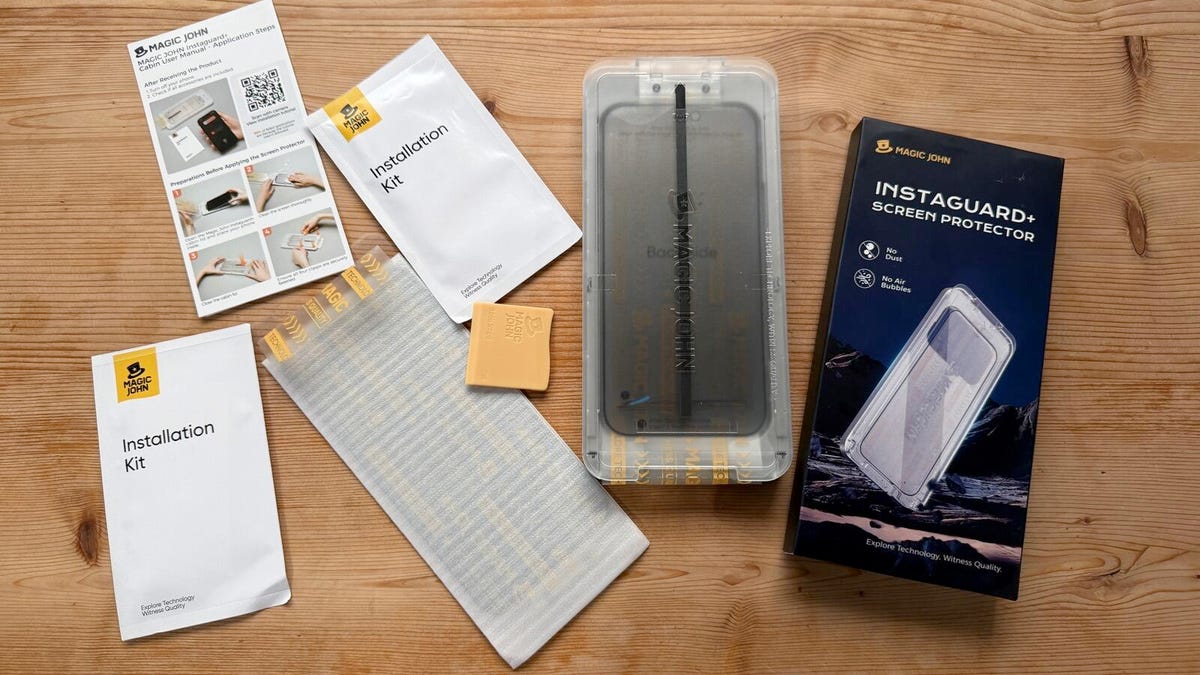 ZDNET's tweet card. Magic John screen protector ads are everywhere, and since people kept asking about them, I bought a few to test for myself.