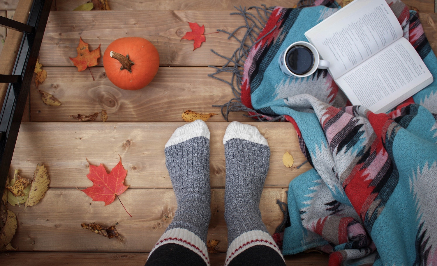 IntrovertDear's tweet card. Here are my favorite fall activities that are actually enjoyable and relaxing.