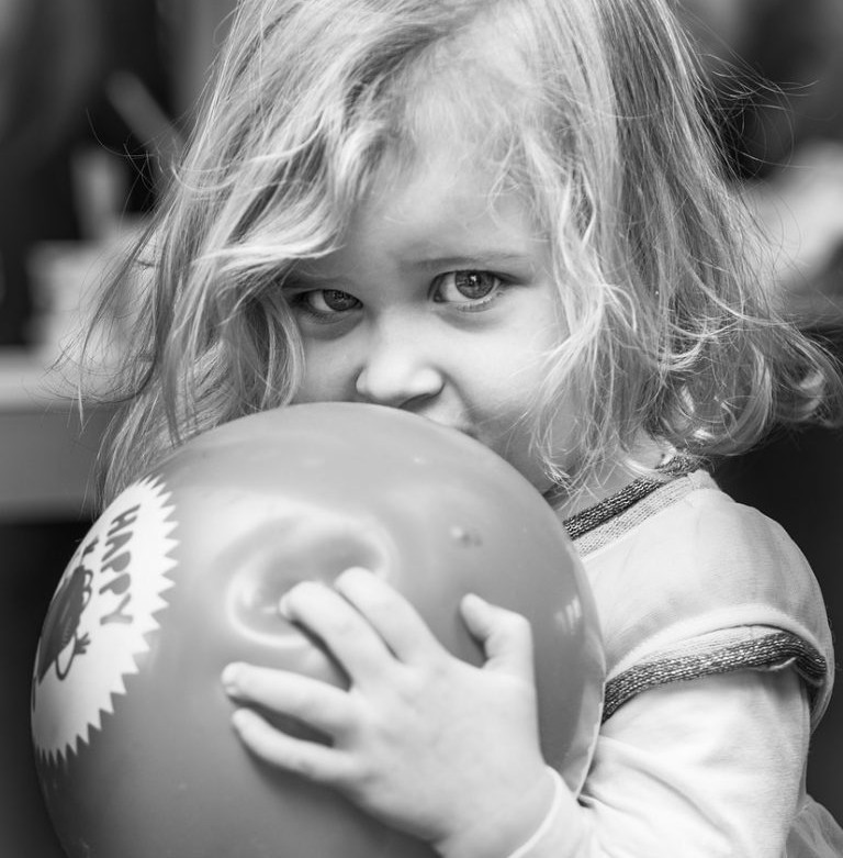 HackingChinese's tweet card. Introverts are not necessarily worse language learners than extroverts, but not taking or creating opportunities to speak Mandarin will slow you down. In this article, I share some methods I've used...