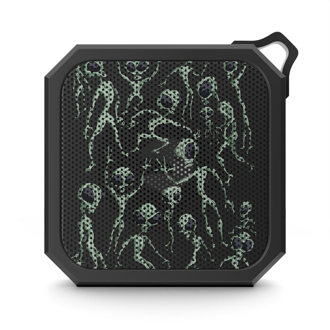 MaskedBlogster's tweet card. This Boomboxes & Portable Audio item is sold by DalynVikerArt. Ships from New Kensington, PA. Listed on Jul 21, 2025