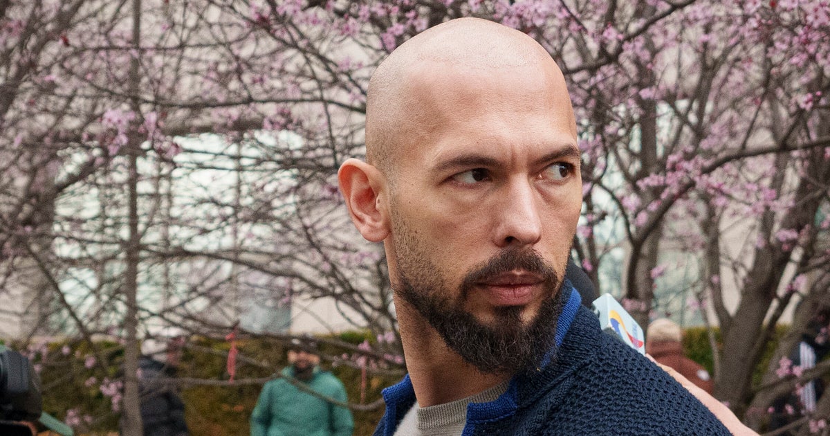 Phil_Lewis_'s tweet card. The official who delivered the message, Paul Ingrassia, previously represented the Tate brothers before joining the White House.