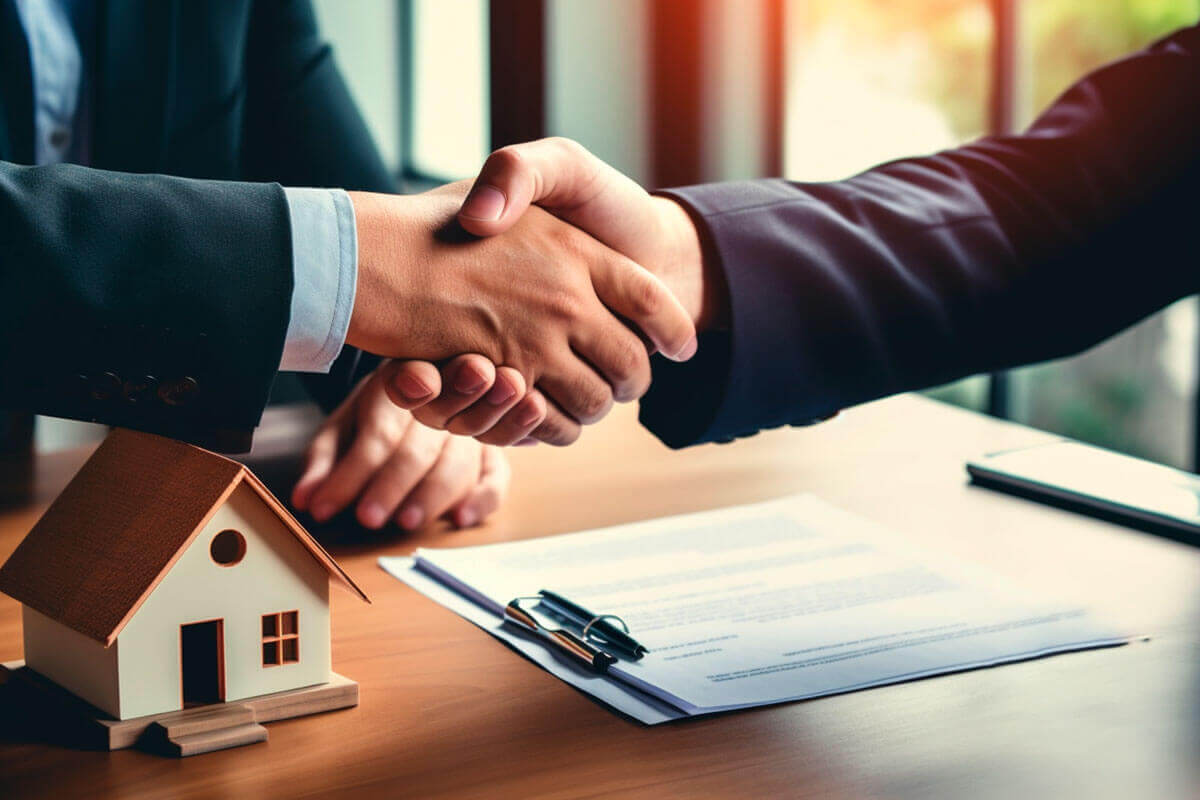 ConectandoN's tweet card. La desarrolladora concretó la compra con un esquema mixto de pago en acciones y efectivo, además de reportar un crecimiento financiero sostenido en el tercer trimestre de 2025.