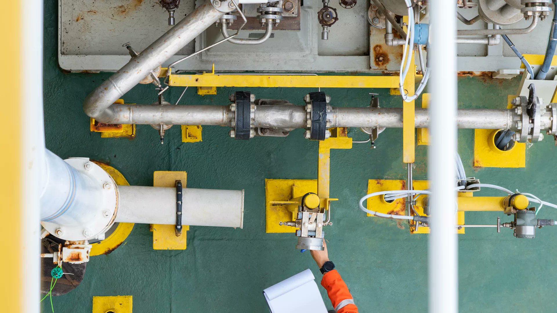 FrontEng_'s tweet card. To enhance the path tracking performance of intelligent vehicles, this paper conducts optimization research on the classical Linear Quadratic Regulator (LQR)...