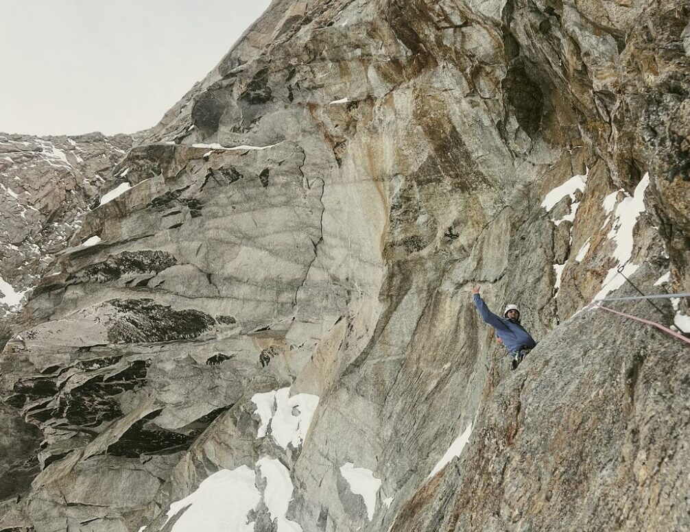 ExplorersWeb's tweet card. Three climbers in their twenties have freed the ultra-difficult Directe de l'Amitie route, which had defeated some of the best alpinists in the world.