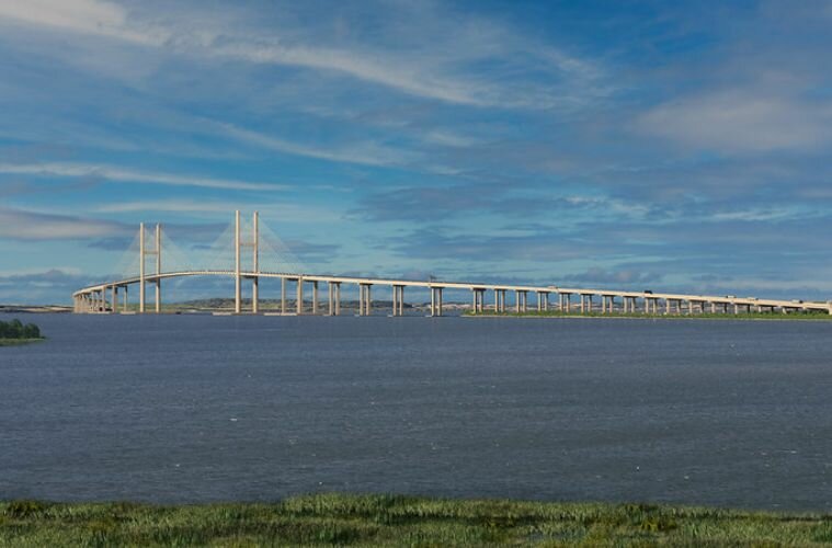 E_E_Leader's tweet card. Updated Key Bridge rebuild estimates show costs rising to $4.3–$5.2B as new safety standards, inflation, and design changes reshape the project’s scope and timeline.