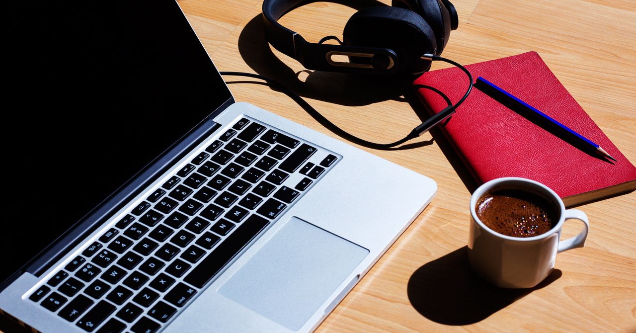 ExecFinder's tweet card. Internet outages, blackouts, and other accidents can make working from home more complicated. Here's how to protect yourself.