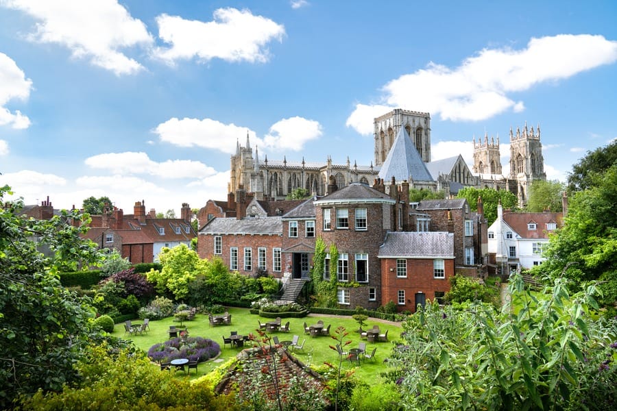 TravelwitBender's tweet card. York’s backstory had no shortage of drama, and the modern city celebrates its past, warts and all, creating a charming fusion of classical and quirky that’s ripe for exploring. My itinerary for 3...