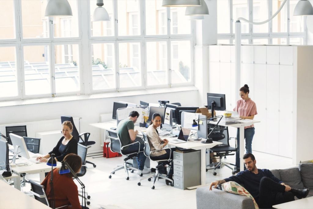 RedDotComm's tweet card. Wave after improving wave of business comms platforms can confuse a founder. Let us help sort that out.