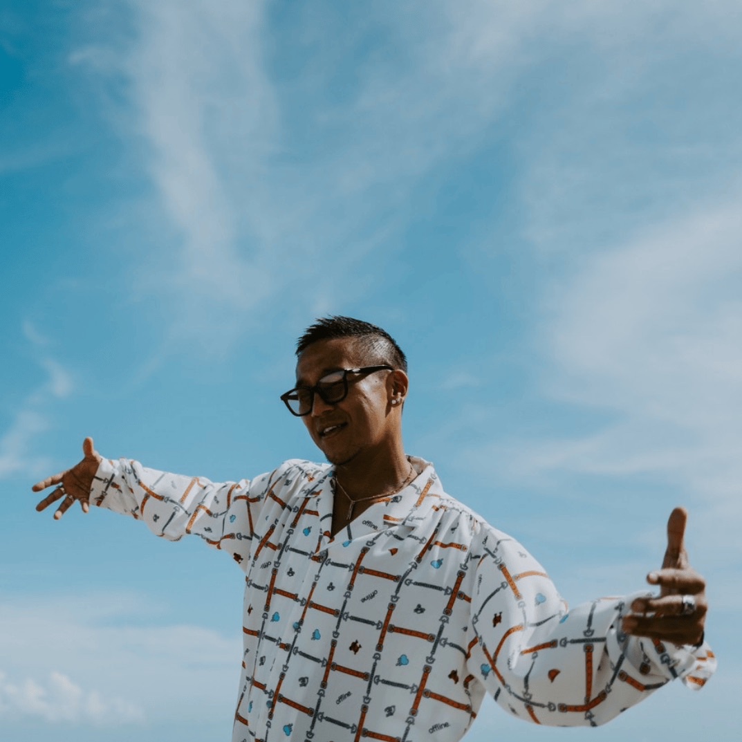 Micro_Def_Tech's tweet card. Microのファンクラブ | Def Tech Micro’s RIDE THE WAVE STUDIO