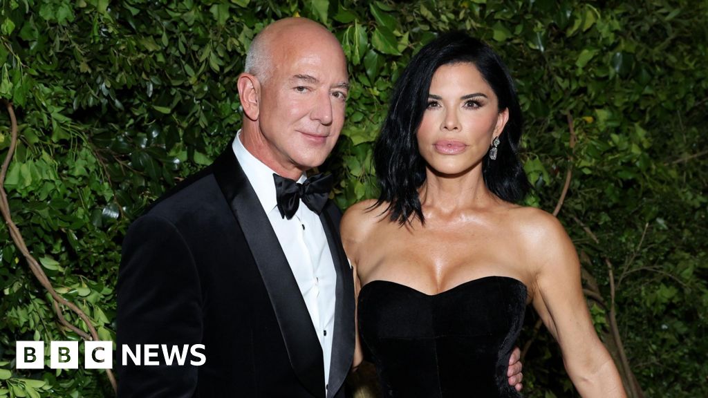 _tech_new's tweet card. In February, Mr Bezos announced that he would sell shares in technology giant worth around $8.5bn.