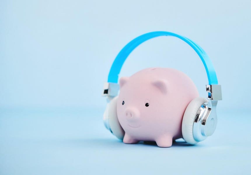 TheCompoundNews's tweet card. Stay informed and gain insights on investing, markets, and personal finance with these best finance podcasts all investors should listen to. Tune in and level up your financial IQ.