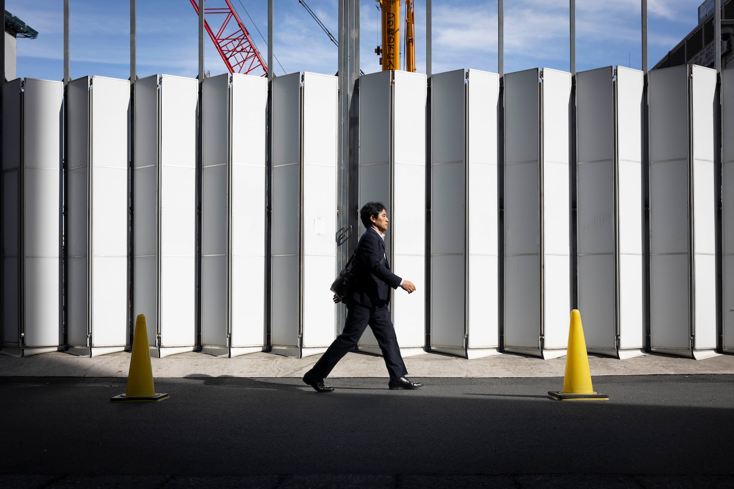 NimbleAtWork's tweet card. Japanese companies’ rigid hierarchies can make it hard to confront bosses. Enter “proxy quitters.”