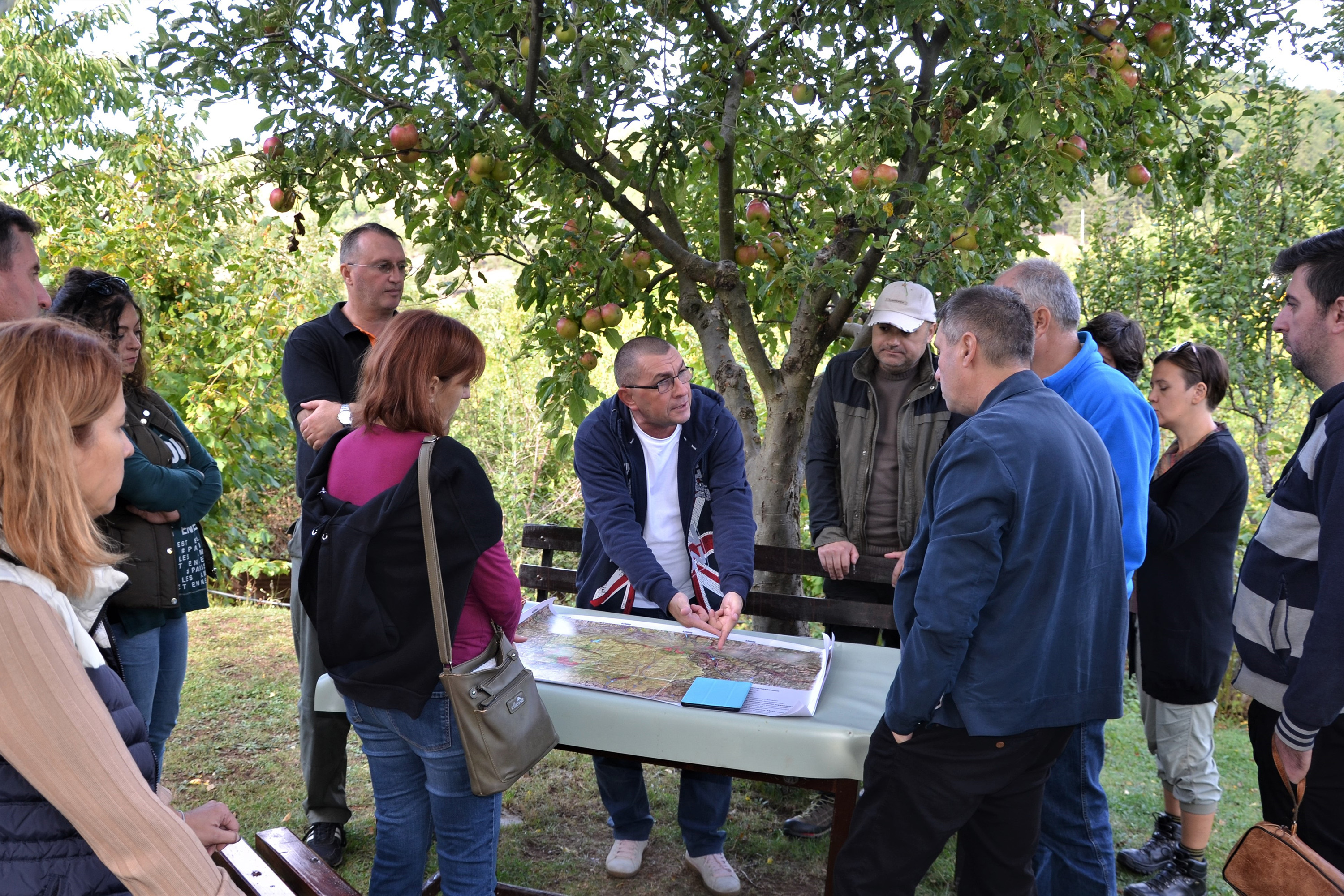 SWISSAID's tweet card. Was leistet die Schweiz im globalen Süden für den Erhalt der Artenvielfalt?