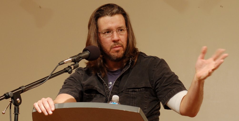 maxdaniellawton's tweet card. David Hering offers an excerpt from his new book "David Foster Wallace: Fiction and Form."