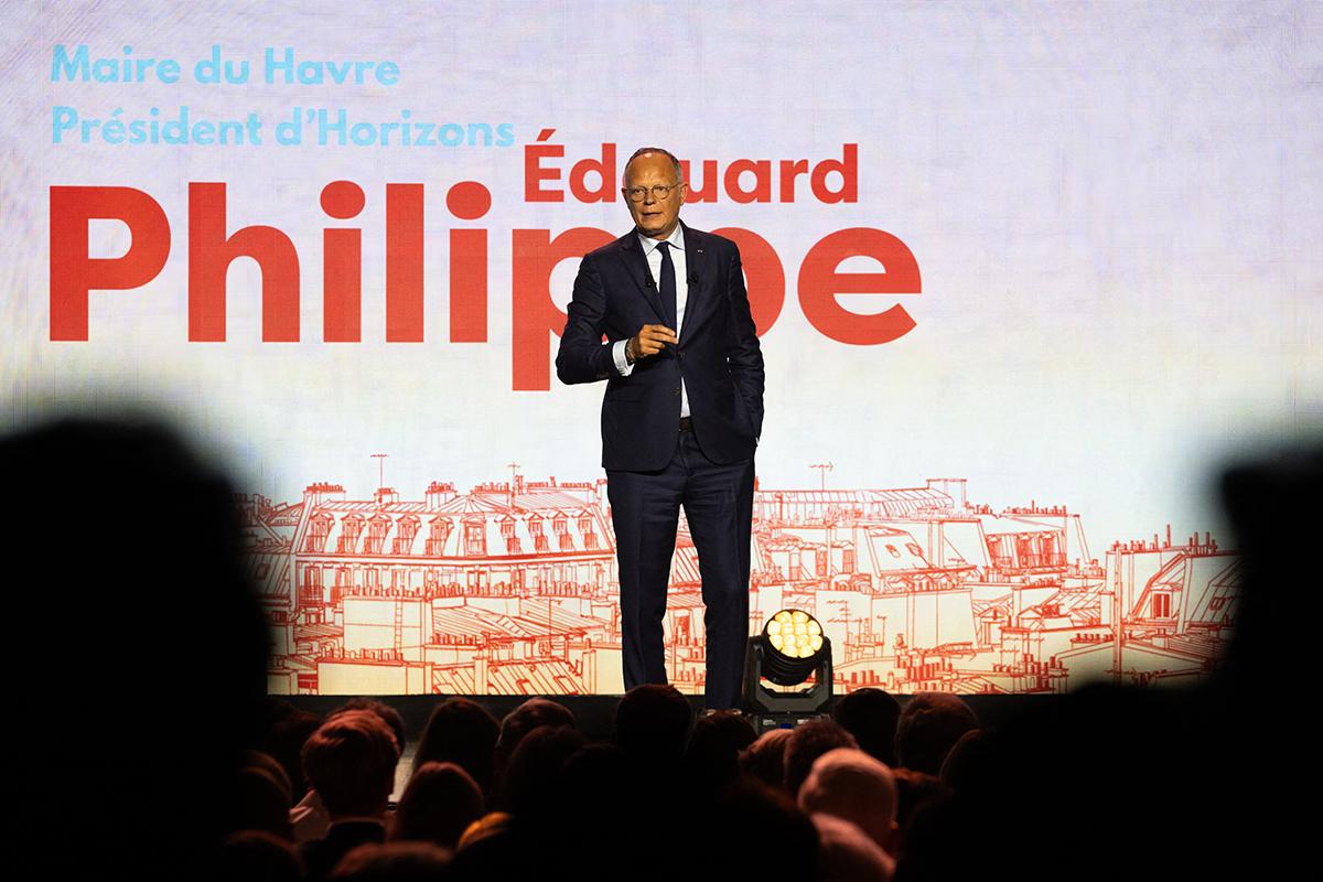 maelthierry's tweet card. L’ex-Premier ministre attaque le défenseur des droits, qu’il accuse de protéger une lanceuse d’alerte à l’origine d’une plainte sur des délits financiers au sein de la communauté urbaine du Havre....